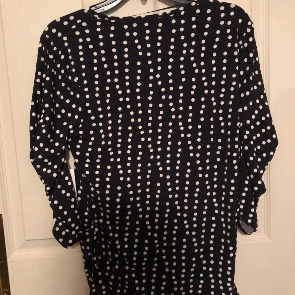 Chaus NWT Women's Stylish Black Polka Dot Top - Picture 5 of 6